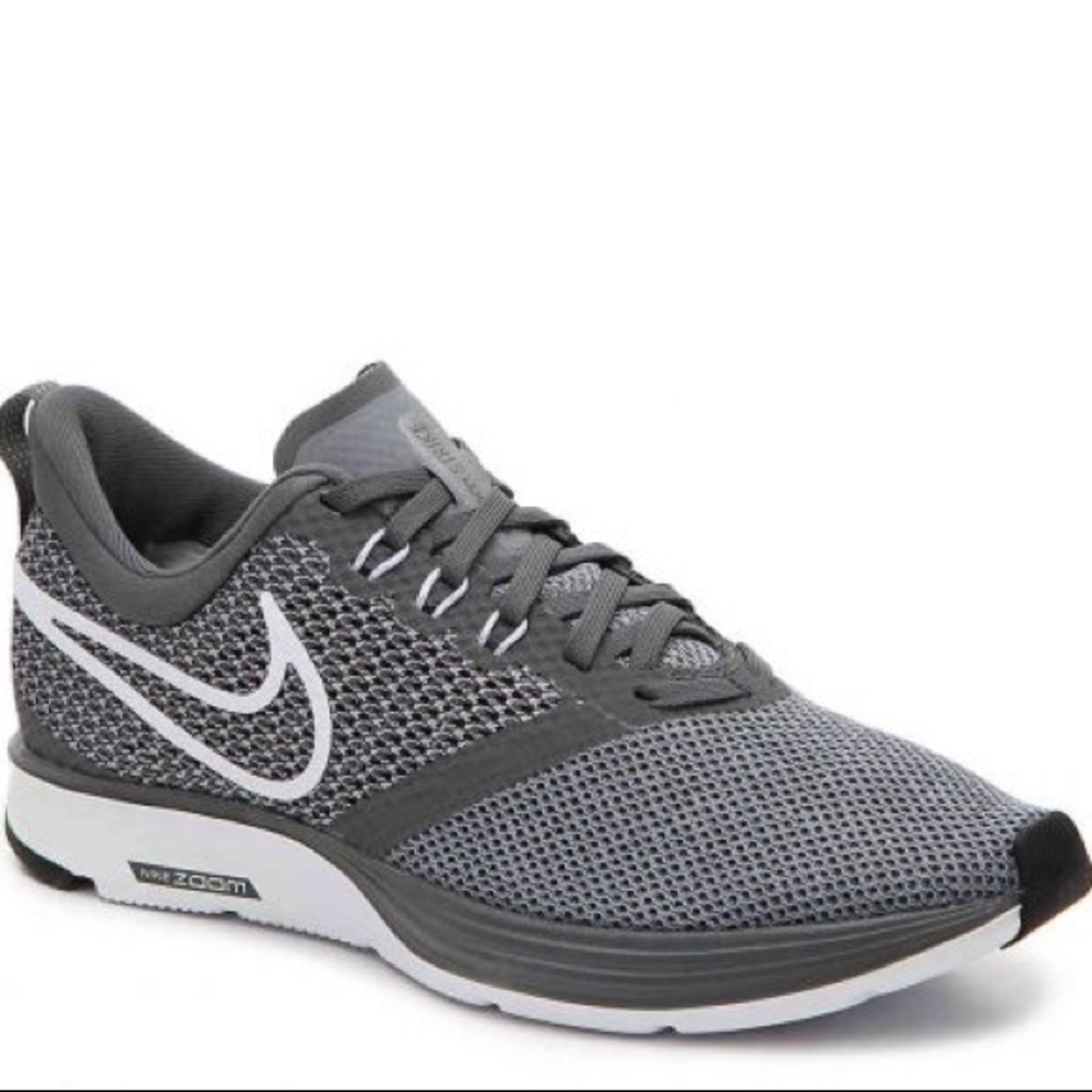 Nike 🏃🏽‍♀️ size 8.5 grey Zoom Strike